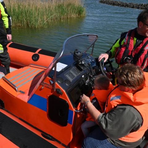 Harm_Scheltens_10_original-67c5222d Een zonnige en geslaagde Reddingbootdag - Reddingstation Wijdenes